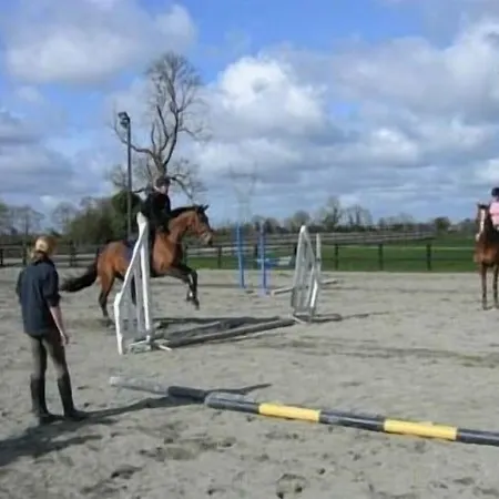 Nocleg ze śniadaniem Annaharvey Farm 3*