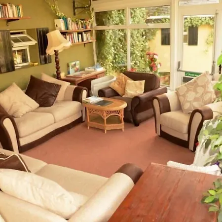 Annaharvey Farm Bed & Breakfast 3*