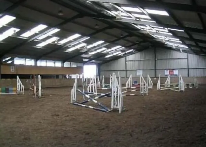 Annaharvey Farm 3*